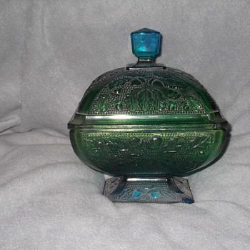 Covered Candy Dish(Oak/Acorn Pattern)