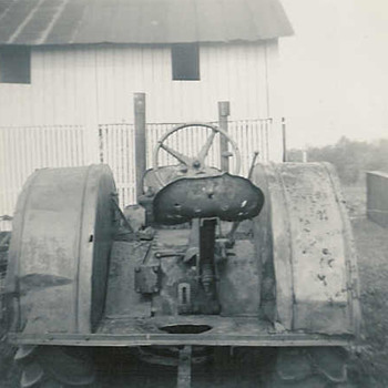 1934 John Deere D - Photographs