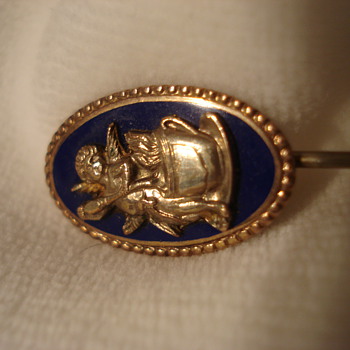 Waterhead & Hoag Pin - Fine Jewelry