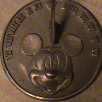 Mickey Mouse Sun Dial - Clocks