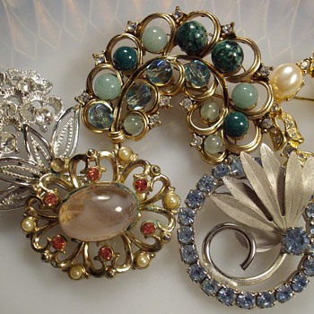 Recent Brooch Finds. - Costume Jewelry