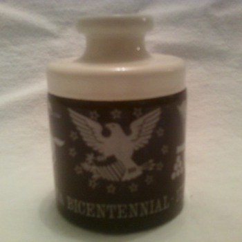 vintage Bicentennial vanity Jar - Glassware