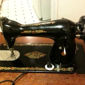 hi, can anyone tell me this sewing machine is worth anything? thanks!