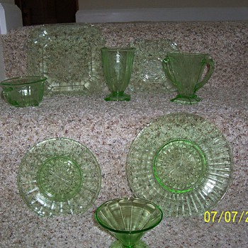 green dishes - Glassware