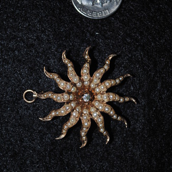 Seed pearl brooch - Victorian Era