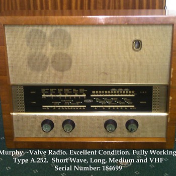 Murphy A.252 Valve Radio (tube if your American) - Radios