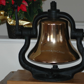 Lackawanna steam engine bell