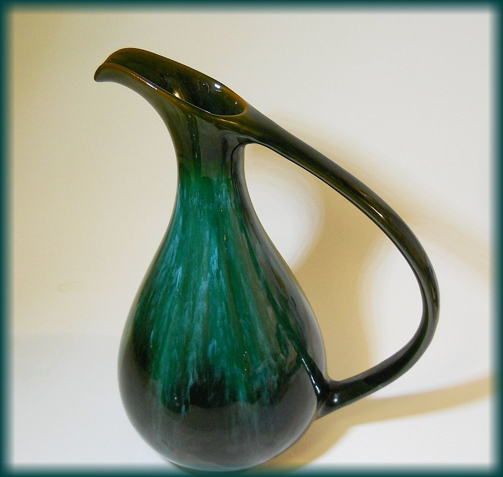 BLUE MOUNTAIN POTTERY ( Canada ) EWER / PITCHER Collectors Weekly