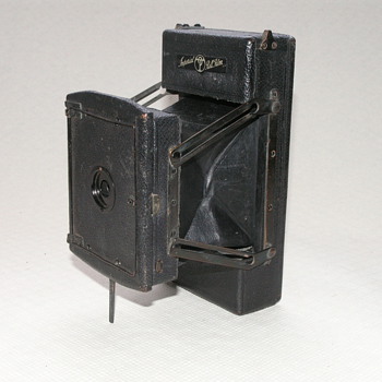 Thornton-Pickard Imperial Rollfilm Camera, 1924-5.