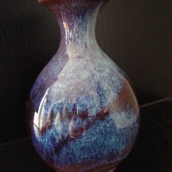sang de boeuf vase