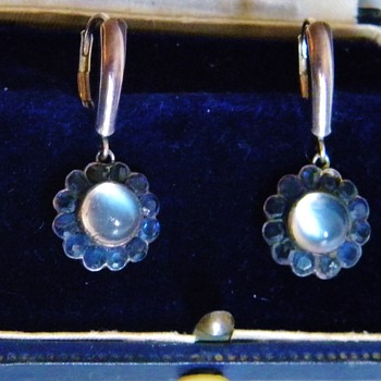 Antique Georgian Ceylon Moonstone Sapphire Sterling Silver Earring - Fine Jewelry
