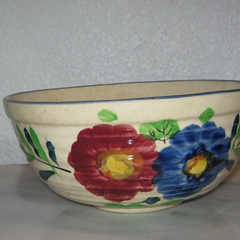 Serving Bowl - Made in Japan - Art Pottery