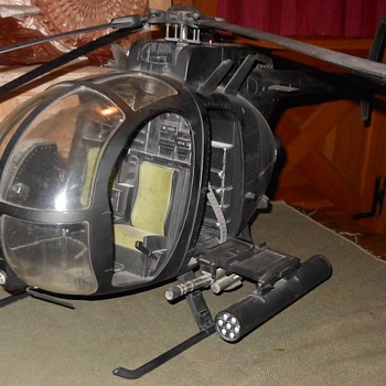 Ultimate Soldier AH-6 Little Bird Helicopter Part Two - Toys