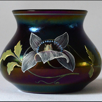 POSCHINGER IRIDESCENT VASE circa 1900 - Art Glass