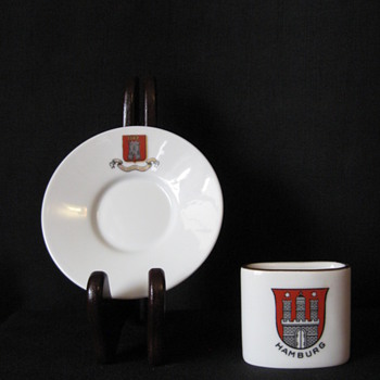 EURO TRINKETS- CRESTED ITEMS - China and Dinnerware