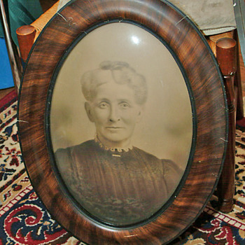 Other prints of women with nice crown bubble oval  Frames - Photographs