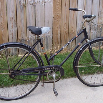 Schwinn CO-ED Women’s 26” Bicycle - Sporting Goods