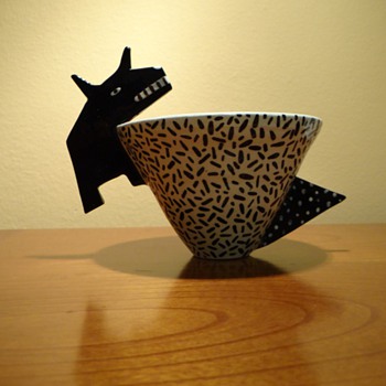 MODERN ART POTTERY  - 1980s / POP ART  - Art Pottery