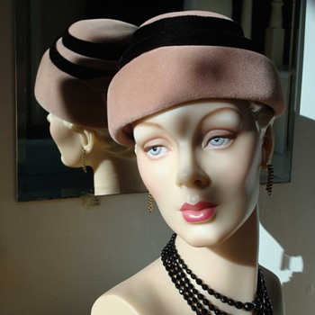 1940s Pink Felt Step Toque Topper