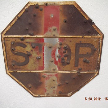 US ROUTE 66 OLD STOP SING FOUND IN VICTORVILLE CA - Signs