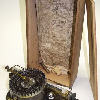 The Edland Typewriter Legend - Office