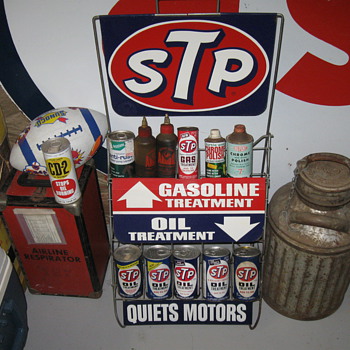 STP Display Rack - Petroliana