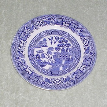 Blue & White plate "Old Willow"