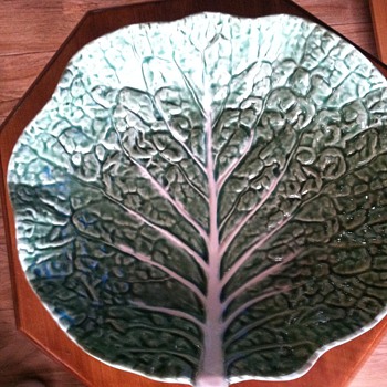Bordallo Pinheiro Serving Bowl