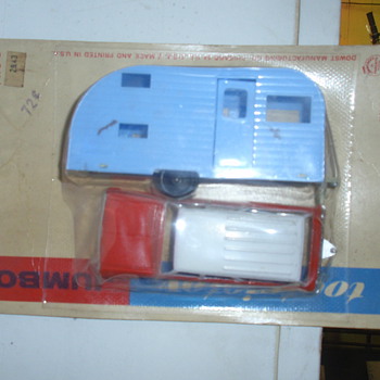 Old toy camper and pickup - Model Cars