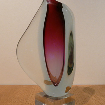 MARIA STÁHLÍKOVÁ 5836, 5850 or 5931? - Art Glass