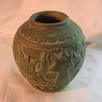 Mystery carved art pottery vase  SEDONA ? - Art Pottery