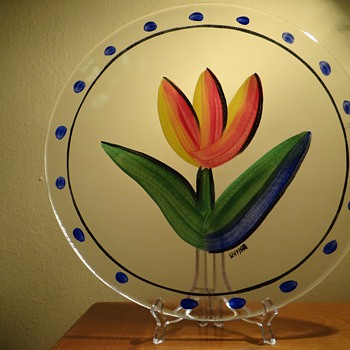 KOSTA BODA -SWEDEN-ULRICA HYDMAN VALLIEN "13"  HANDPAINTED PLATE - Art Glass