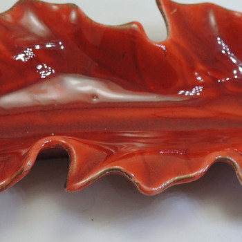 Freeman & McFarlin Potteries - Autumn Leaf Dish