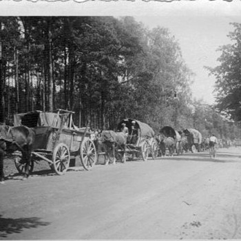 Germas leaving their homes, bombed out by russians - Photographs
