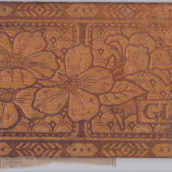 wooden cover of box "gloves" - Arts and Crafts