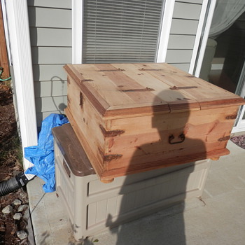MEXICO CHEST late 1800'S I think Is that waht this site is about help - Furniture