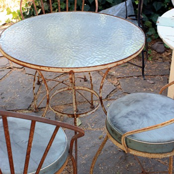 Outdoor Table & Chairs