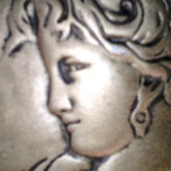 Beautiful  Victorian Wall Decor 