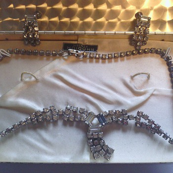 grandmas costume jewelry - Costume Jewelry
