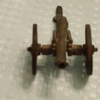 Small Cannon with St. Augustine written on the side. I think it might be an older treasure .. - Toys