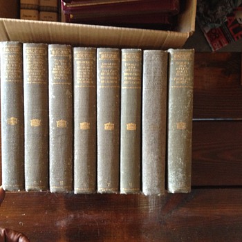 The Complete works of Shakespeare Full Eight Volumes. - Books