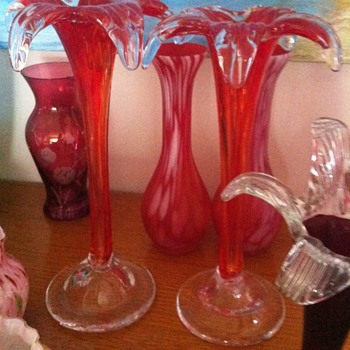 Cranberries, pinks and reds updates - spot the newbies - Art Glass