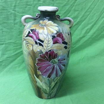 Recent estate sale find vase - Art Pottery