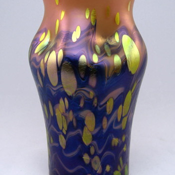 Loetz Cytisus Vase in "Neurot" (New Red)