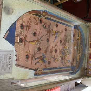 Vintage Harvard/Yale Football Amusement Game