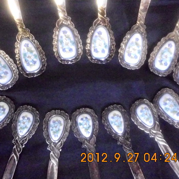 Sterling Silver Spoons And Fork With A Stamp Of MK2 On The Backs - Sterling Silver