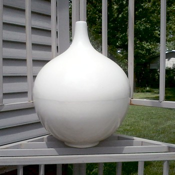Impressive Large "Satin White" Gourd Vase / No Mark or Label