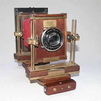 Stacey, W. | 1985. | English Field/Technical Camera. |6x9cm./ 5x4inch Plate. - Cameras