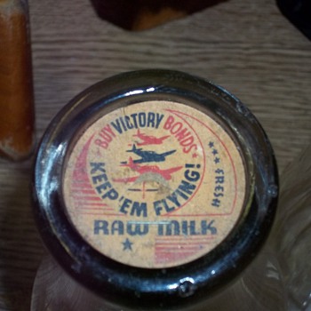 WW II MILK BOTTLE AND CAP - Bottles