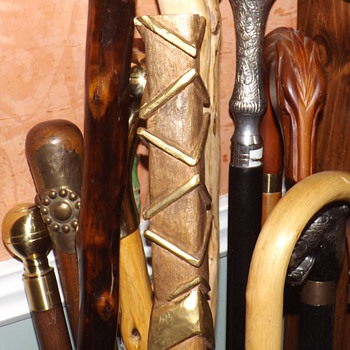 WALKING STICKS AND CANES - Accessories
